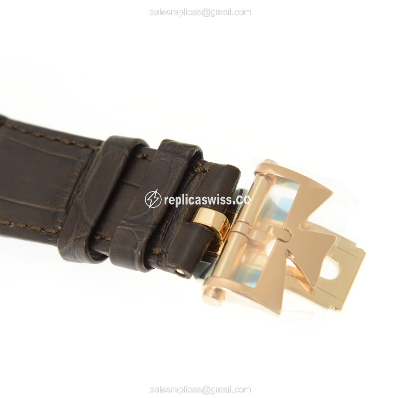 Vacheron Constantin Replica Overseas - Automatic - 18kt Rose Gold - White Dial - Brown Alligator Strap - View 4