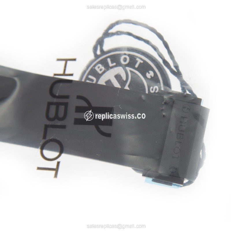 Hublot BIG BANG Replica - Automatic - Carbon Fiber Case - Black Dial - Rubber Strap - View 4