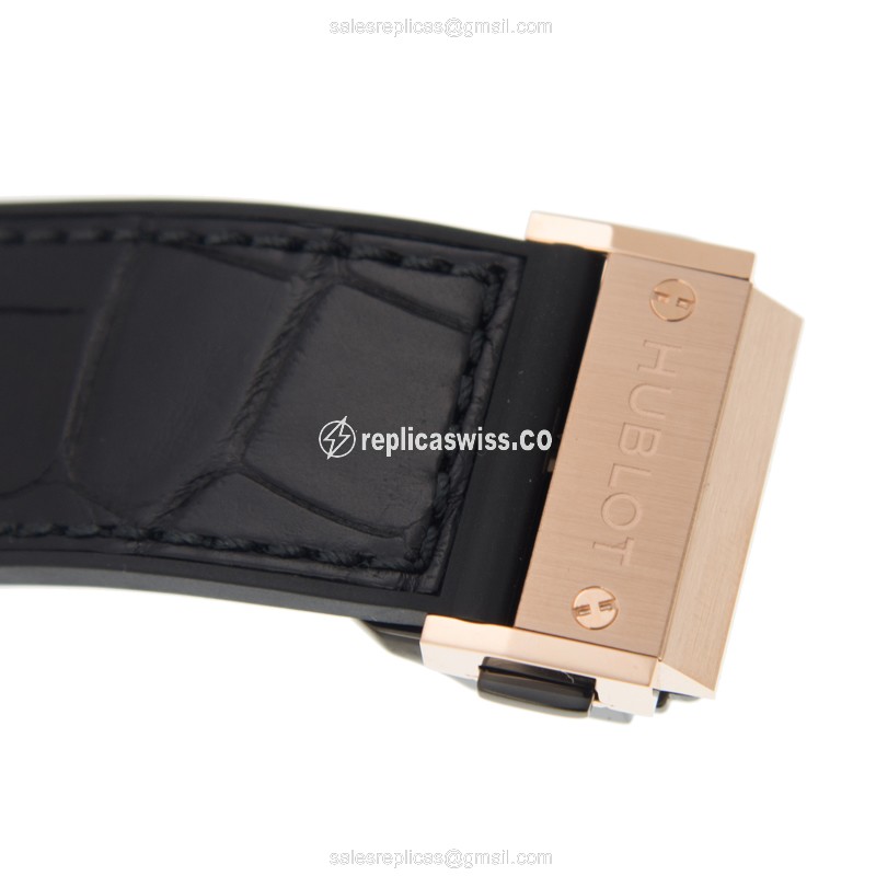 Hublot Classic Fusion Replica - Automatic - 18kt Rose Gold - Diamonds - Skull Dial - Black Rubber Strap - View 4