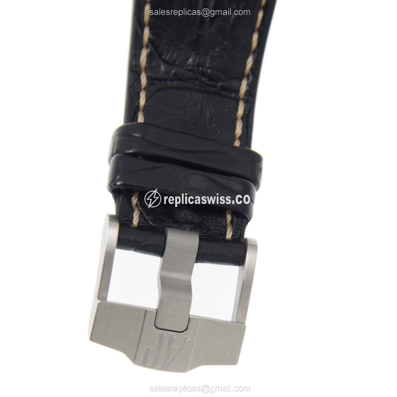 Audemars Piguet Royal Oak Offshore - Auto - 18kt Rose Gold/Steel - Blue Dial - Rubber Black Strap - View 4