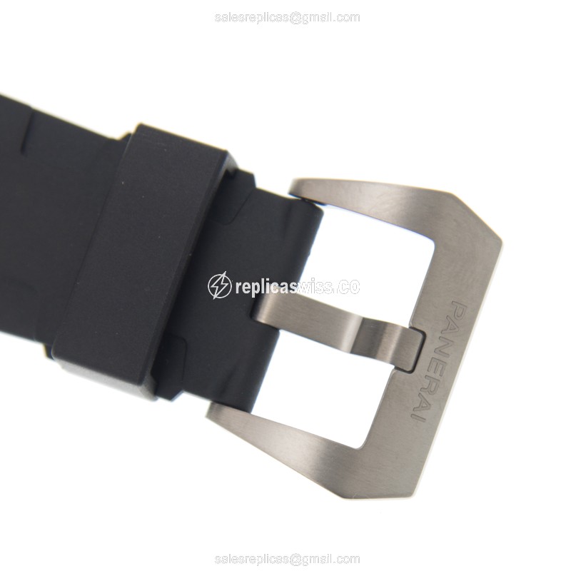 Panerai PAM00615 LUMINOR - Automatic Titanium - Black Dial - Rubber Strap - Buckle Clasp - View 4