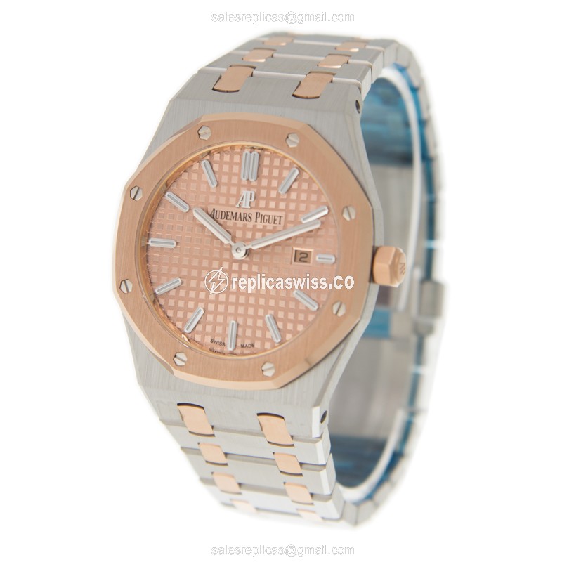 Audemars Piguet Royal Oak Quartz 18kt Rose Gold & Steel - Automatic - Gold Dial - Steel Case - View 3