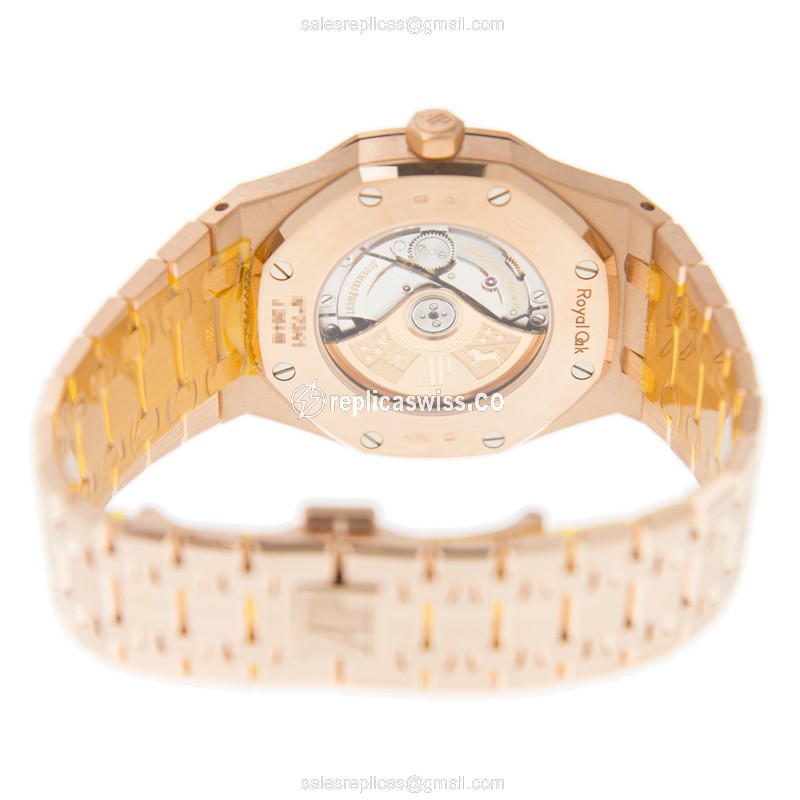Audemars Piguet Royal Oak Replica - Automatic - 18kt Rose Gold - Blue Dial - Gold Strap - View 4