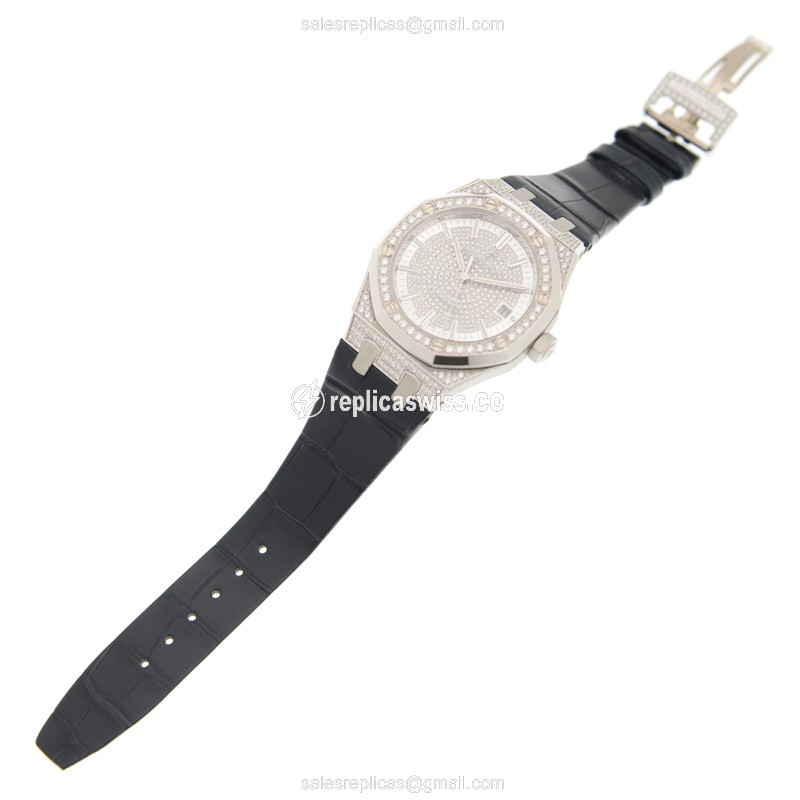 Audemars Piguet Royal Oak Replica - Automatic - 18kt White Gold - Diamond - Silver Dial - Black Alligator Strap - View 2