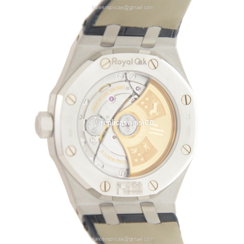 Audemars Piguet Royal Oak Replica - Automatic - 18kt White Gold - Diamond - Silver Dial - Black Alligator Strap - View 3