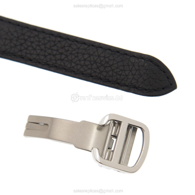 Cartier RONDE SOLO Quartz Steel Case - Silver Dial - Black Cowhide Strap - View 4