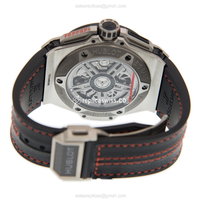Hublot BIG BANG Replica - Automatic - Titanium Case - Red Dial - Black Rubber Strap - View 4