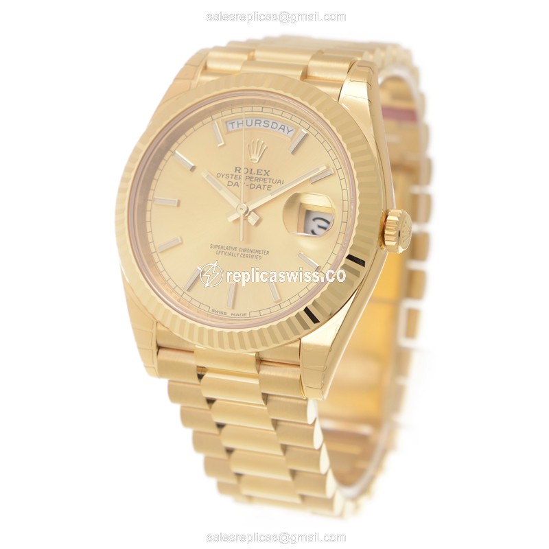 Rolex DAY-DATE Replica - Automatic - 18kt Gold Case - Gold Dial & Clasp - View 3
