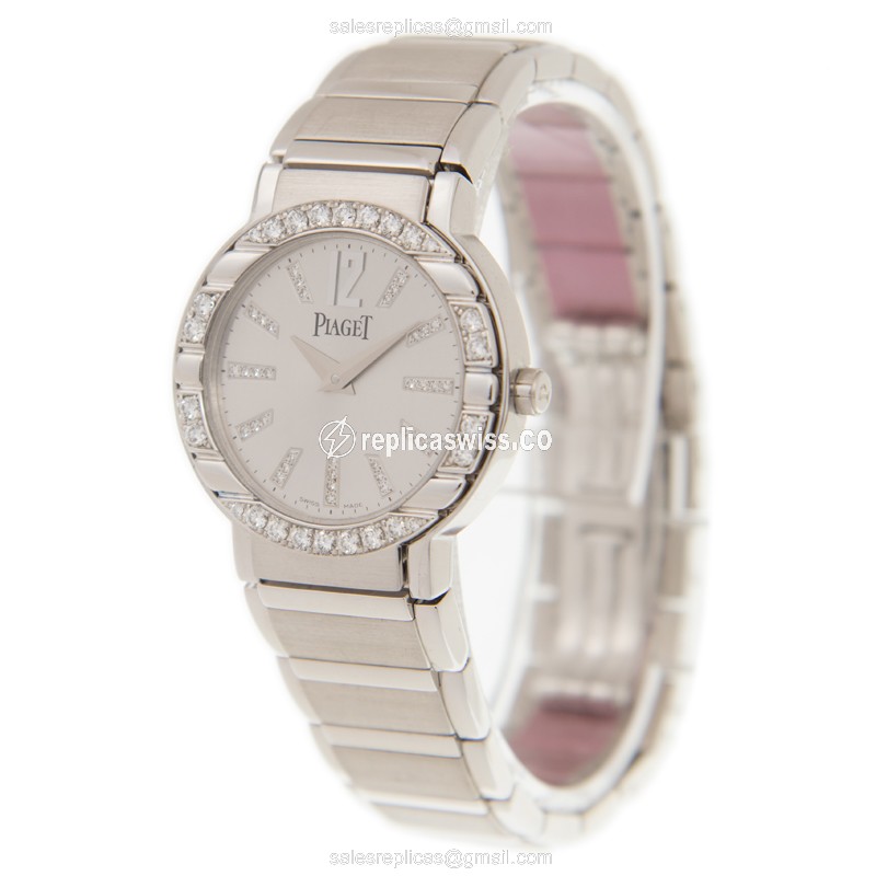 Piaget Polo Quartz 18kt White Gold - Diamond Silver Dial - Clasp Gold Strap - View 2