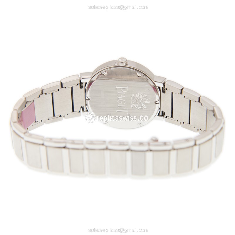 Piaget Polo Quartz 18kt White Gold - Diamond Silver Dial - Clasp Gold Strap - View 3
