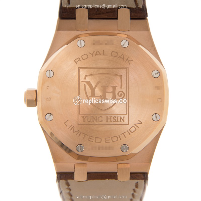 Audemars Piguet ROYAL OAK 26126OR.OO.D088CR.01 - Auto - 18kt Gold - Gray Dial - Brown Alligator - View 3