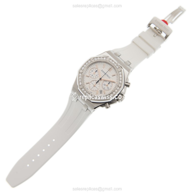 Audemars Piguet ROYAL OAK OFFSHORE Replica - Auto - Stainless & Diamond - White Dial - Rubber Strap - View 2