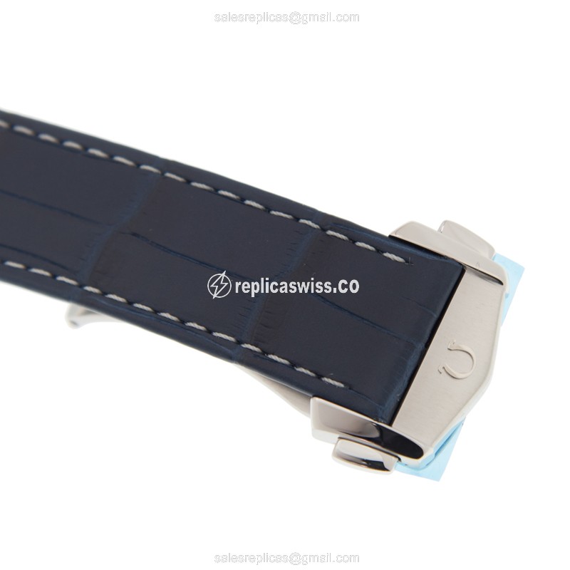 Omega Speedmaster Replica - Automatic - Stainless Steel - Blue Dial - Leather Strap - View 4