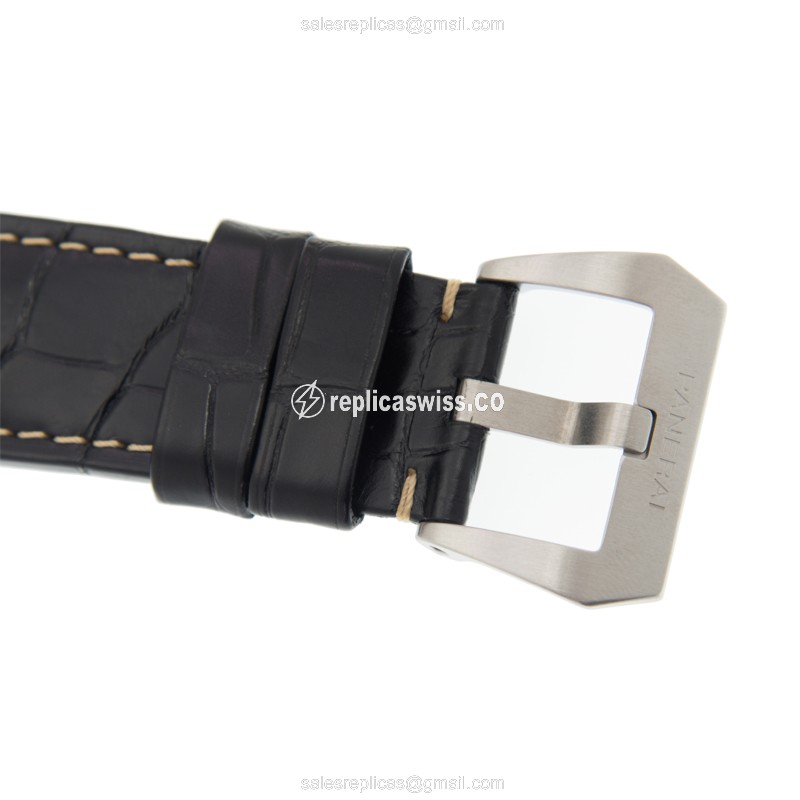Panerai PAM01321 LUMINOR - Automatic - Black Dial - Steel Case - Black Alligator Strap - Buckle Clasp - View 4