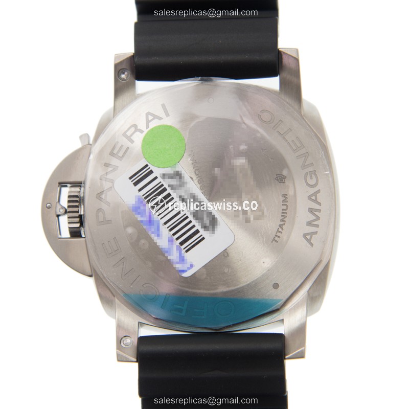Panerai PAM01389 LUMINOR - Automatic - Titanium - Black Dial - Rubber Strap - Buckle Clasp - View 3