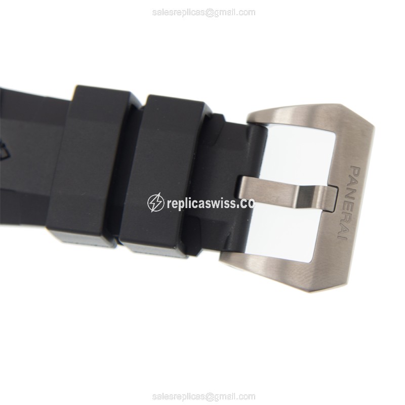 Panerai PAM01389 LUMINOR - Automatic - Titanium - Black Dial - Rubber Strap - Buckle Clasp - View 4