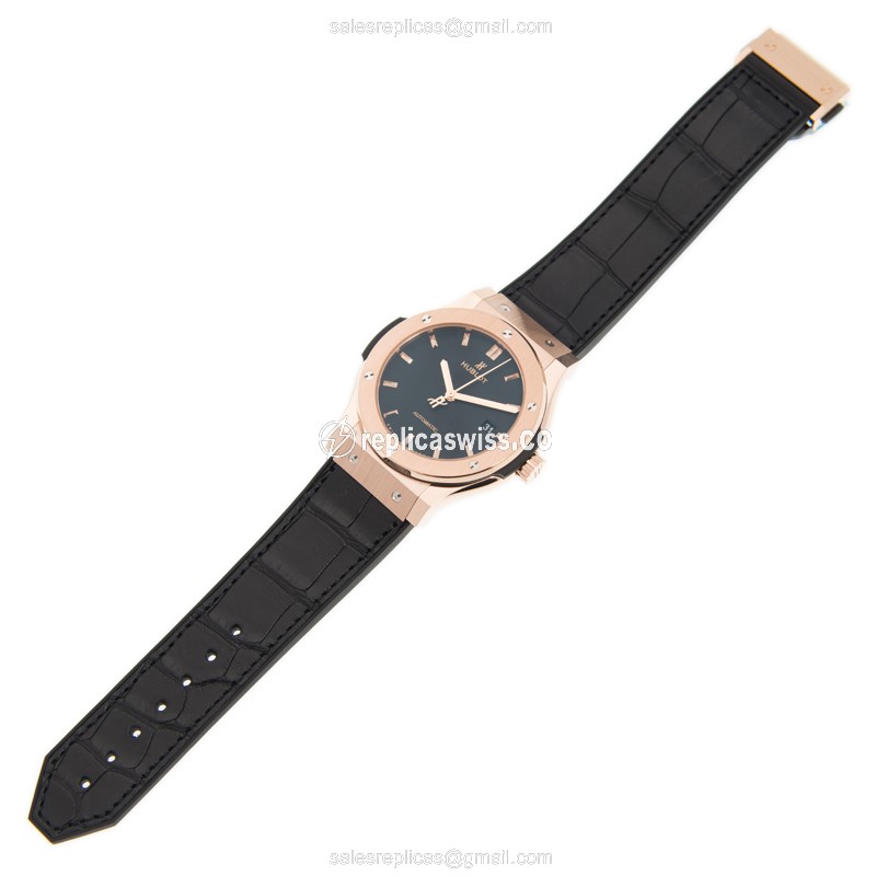 Hublot Classic Fusion Replica - Auto - 18kt Rose Gold - Black Dial - Alligator Strap - View 2