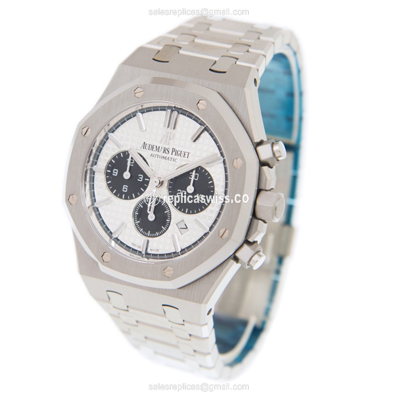 AP 26331ST.OO.1220ST.03 Replica - Automatic - Steel - Silver Dial - Steel Strap Clasp - View 3