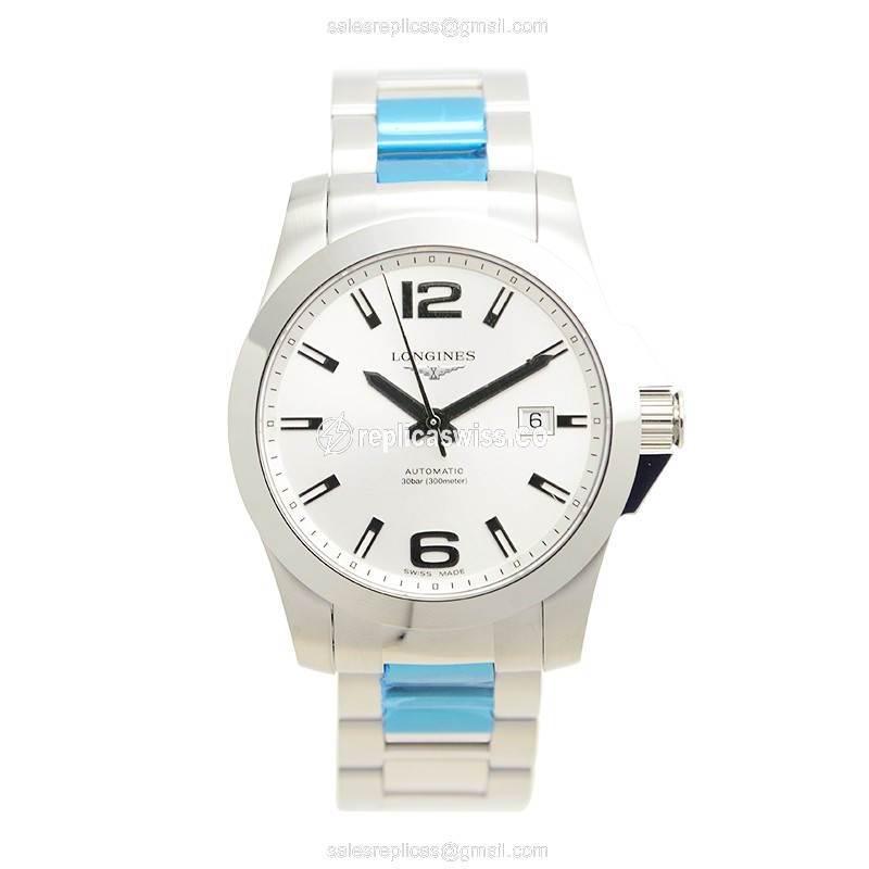 Longines CONQUEST Automatic - Steel Case | Silver Dial | Steel Strap - View 2