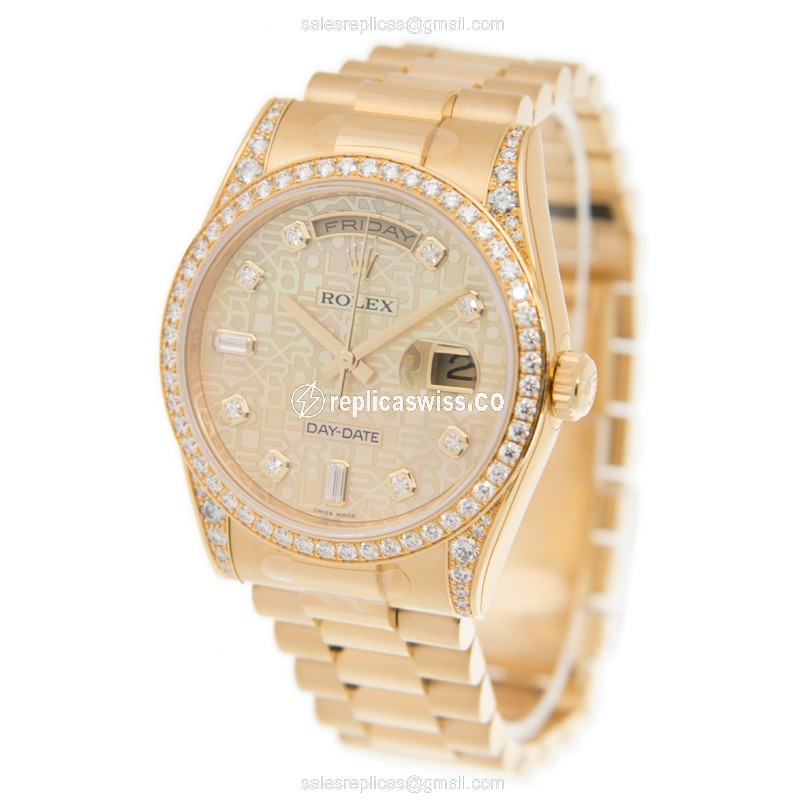 Rolex DAY-DATE Replica - Automatic - 18kt Gold Case, Diamond Bezel - Gold Dial - View 3