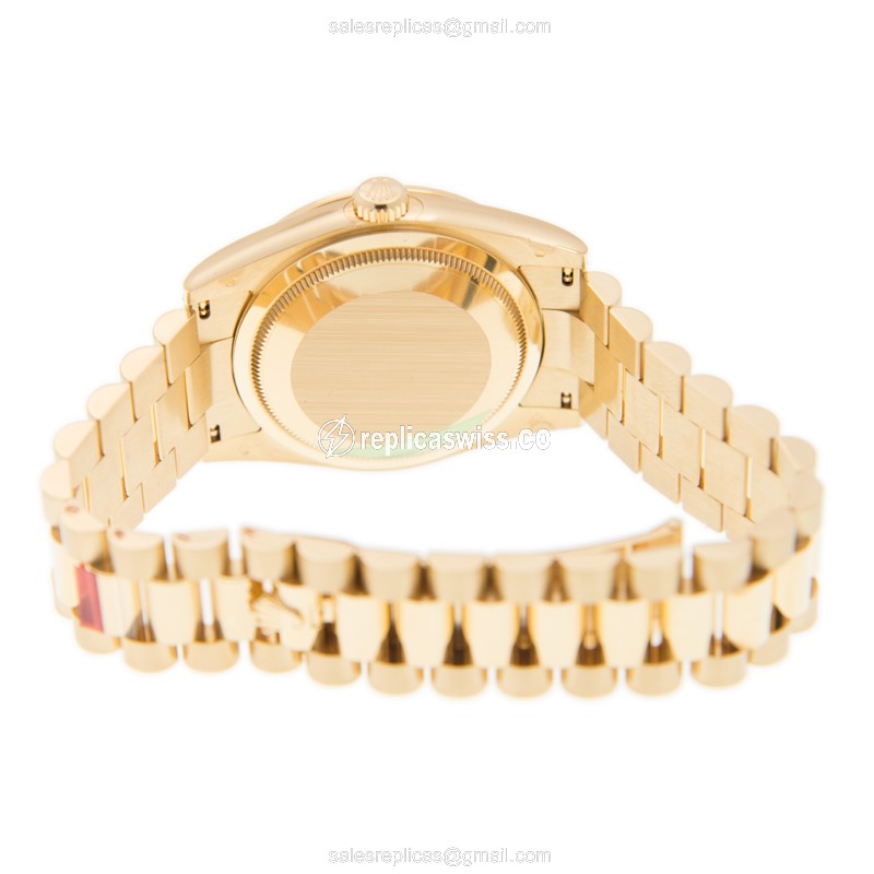 Rolex DAY-DATE Replica - Automatic - 18kt Gold Case, Diamond Bezel - Gold Dial - View 4