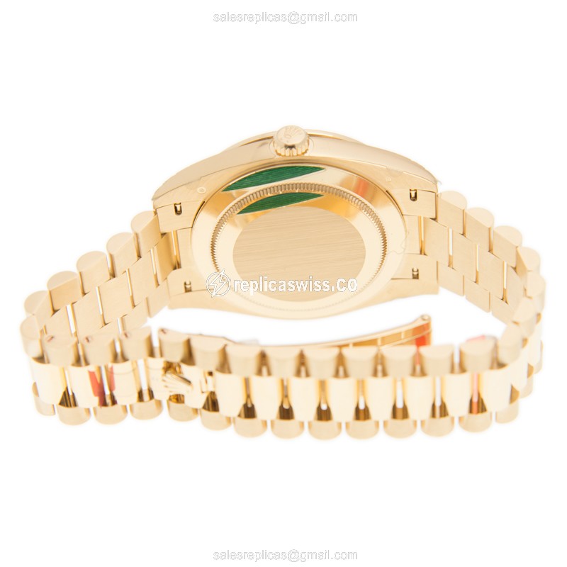 Rolex DAY-DATE Replica | Automatic | 18kt Gold Case, Ruby | Gold Dial | Gold Strap - View 3