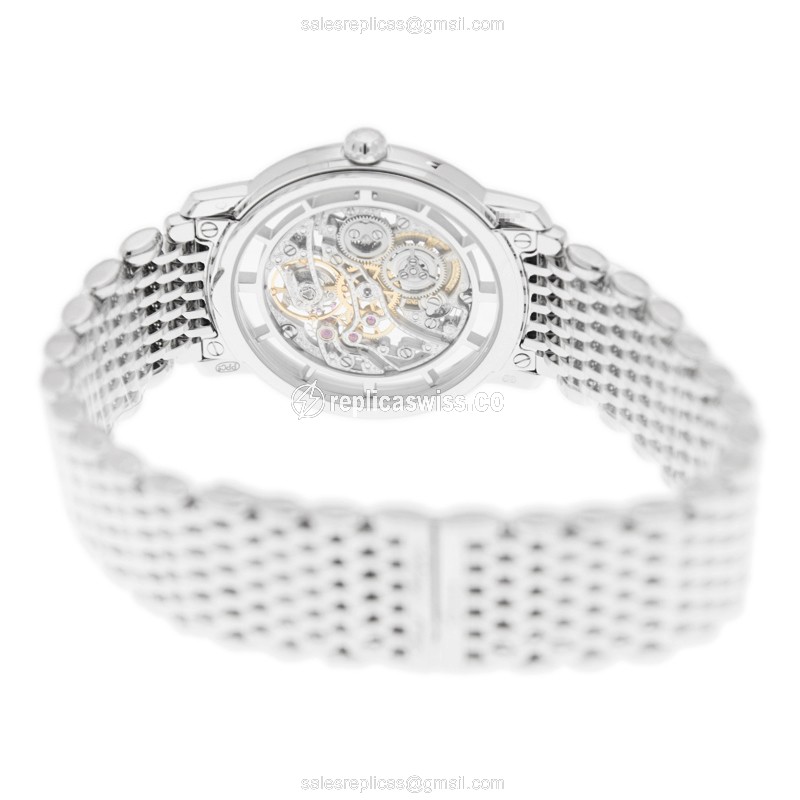 Patek Philippe 7180/1G-001 - Manual Wind - 18kt Gold Case - Silver Dial - Silver Clasp & Strap - View 4