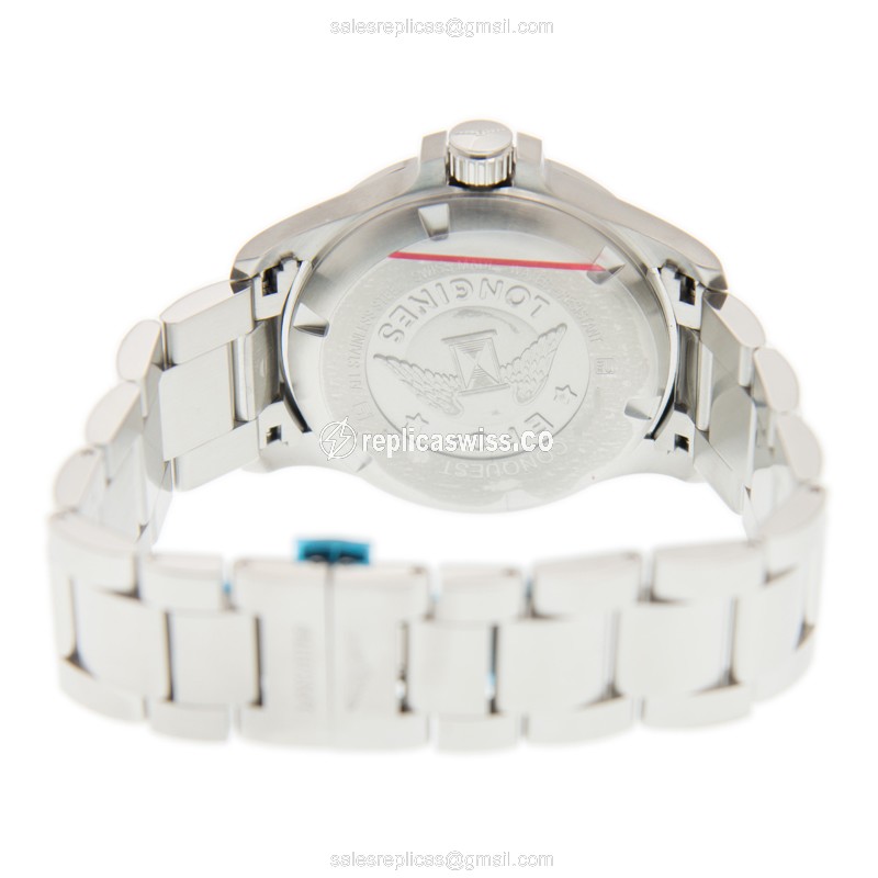 Longines CONQUEST Quartz - Black Dial - Steel Case - Silver Strap - Sapphire - View 4