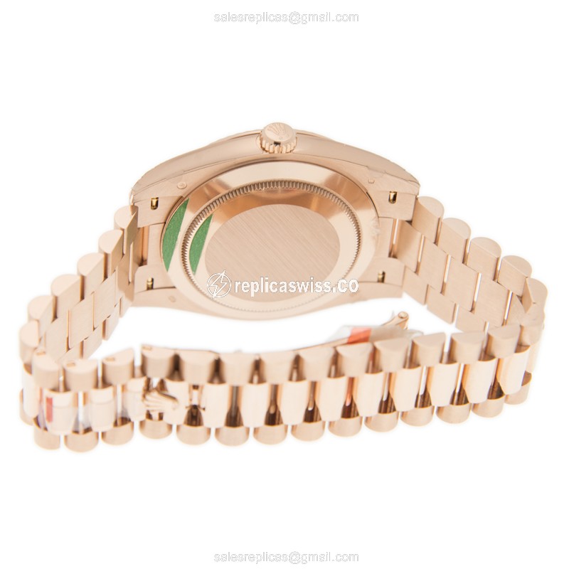 Rolex DAY-DATE Replica - 18kt Rose Gold - Automatic - Pink Dial - Gold Strap - View 4