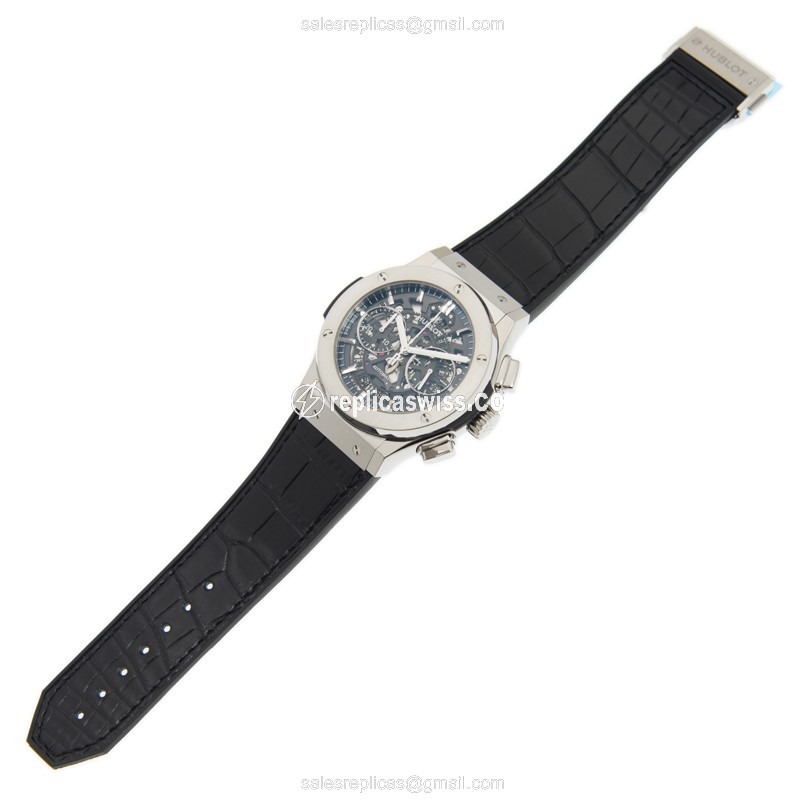 Hublot Classic Fusion Replica - Automatic - Titanium Case - Black Dial - Black Alligator Strap - View 2