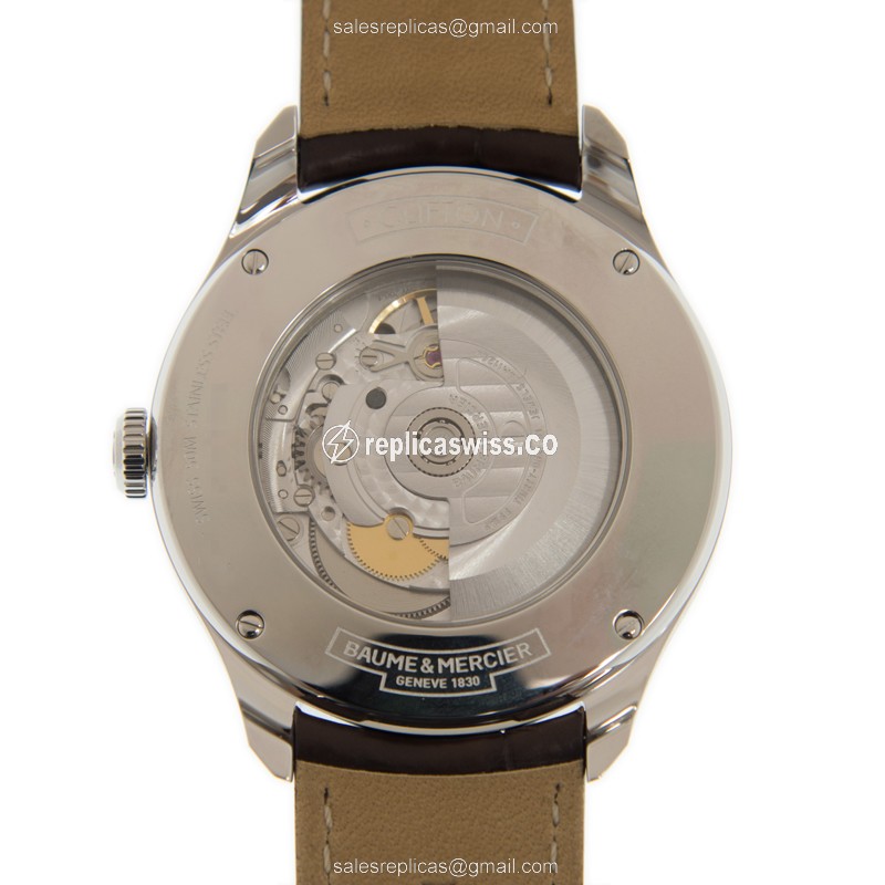 Baume & Mercier M0A10054 CLIFTON Automatic - Steel Case - Silver Dial - Brown Alligator Strap - View 3