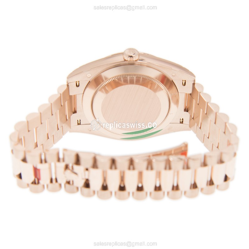 Rolex DAY-DATE Replica - Automatic - White Dial, 18kt Gold Case on Pink Gold Strap - View 4