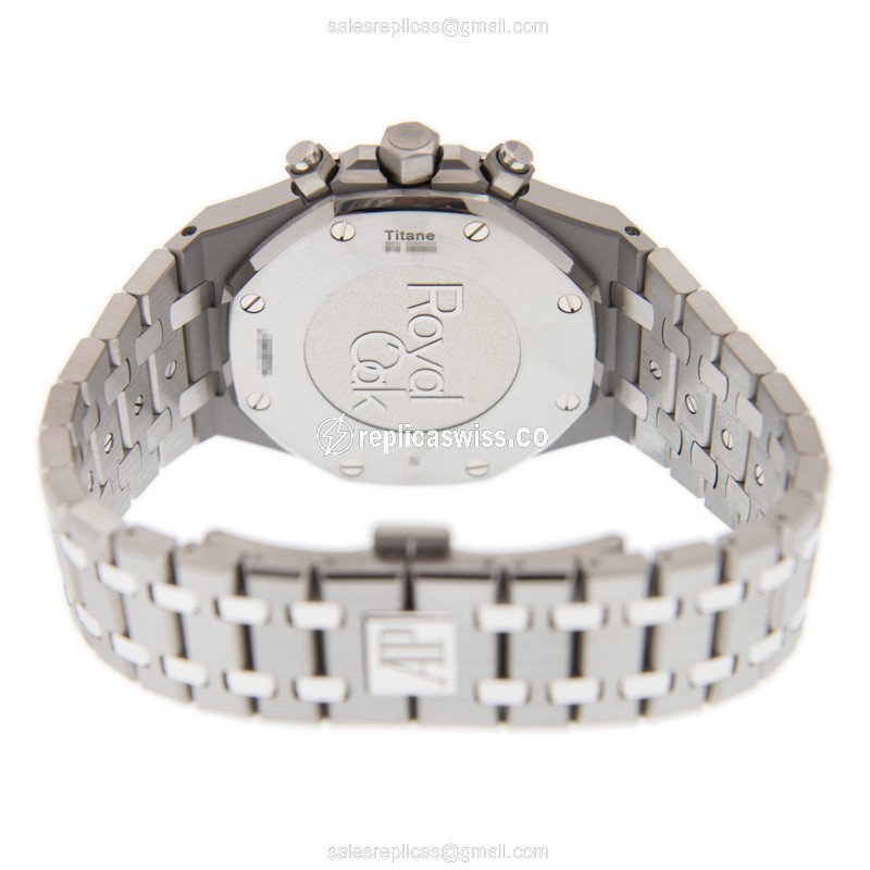 Audemars Piguet ROYAL OAK Replica - Automatic - Titanium Case - Gray Dial - Silver Steel Strap - View 4