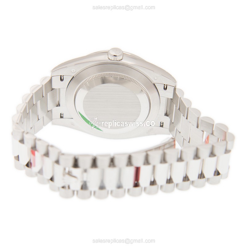 Rolex DAY-DATE Replica | Automatic | Silver Case, Diamonds | Silver Dial - View 4