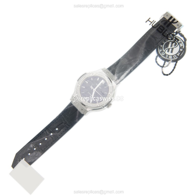 Hublot Classic Fusion Replica - Automatic - Titanium Case - Black Dial - Leather Strap - View 2