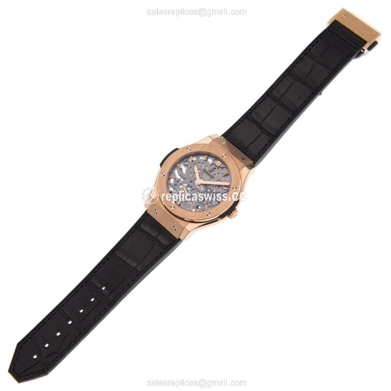Hublot Classic Fusion Replica - Manual Wind - 18kt Rose Gold - Silver Dial - Black Alligator Strap - View 2