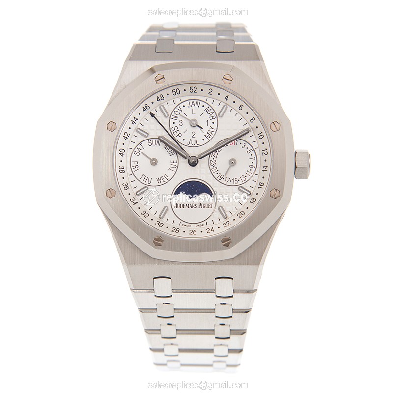 Audemars Piguet Royal Oak Replica - Automatic - Stainless Steel - Silver Dial - Steel Bracelet - View 2