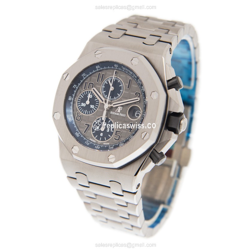 Audemars Piguet ROYAL OAK OFFSHORE - Auto PVD Titanium - Gray Dial - Silver Clasp - View 3