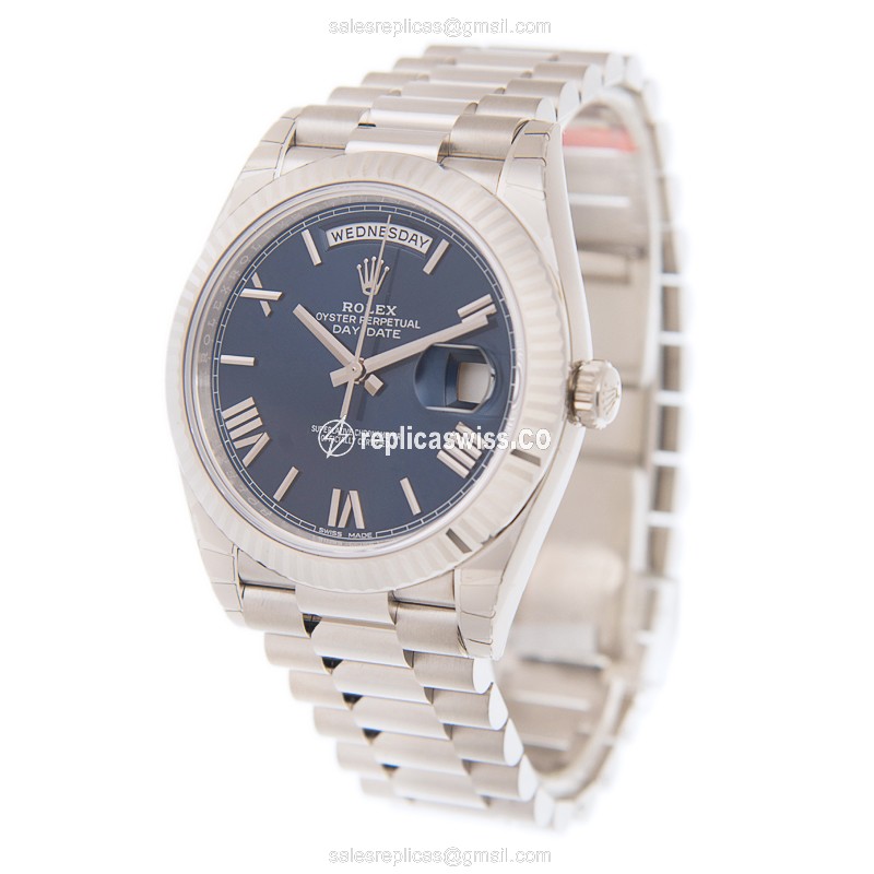 Rolex DAY-DATE Replica - Automatic - 18kt White Gold - Blue Dial - Silver Clasp - View 3