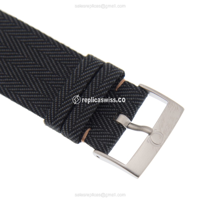 Omega Seamaster Replica - Automatic - Steel Case - Gray Dial - Grey Canvas Strap - Buckle Clasp - View 4