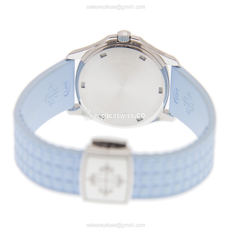 Patek Philippe AQUANAUT Replica - Quartz - Stainless Steel - Blue Dial & Diamond - View 4