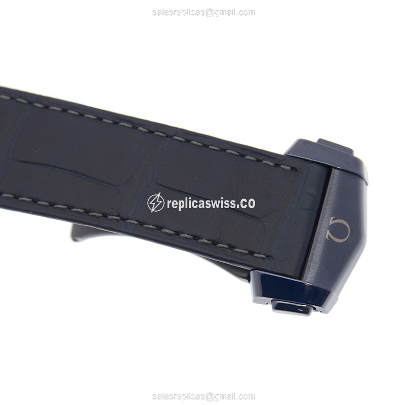 Omega Speedmaster Ceramic Replica - Automatic - Blue Dial - Leather Strap - Blue Clasp - View 4