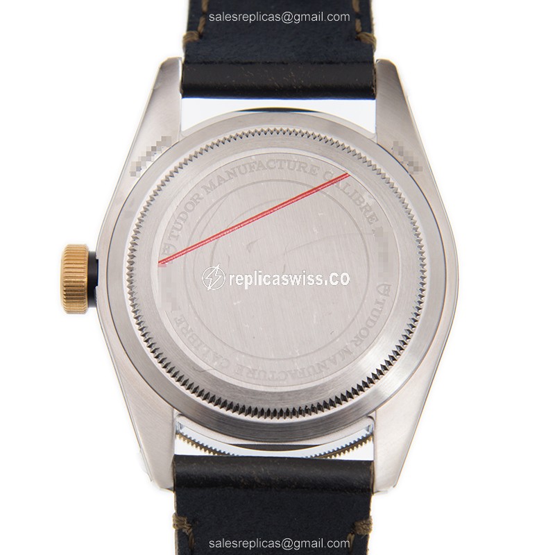 Tudor Black Bay Replica - Automatic - 18kt Gold & Steel - Gold Dial - Leather Strap - Clasp - View 3