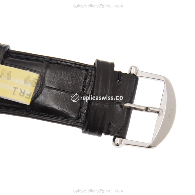 IWC PORTOFINO Automatic - Stainless Steel Case - White Dial - Black Alligator Strap - Buckle Clasp - View 4
