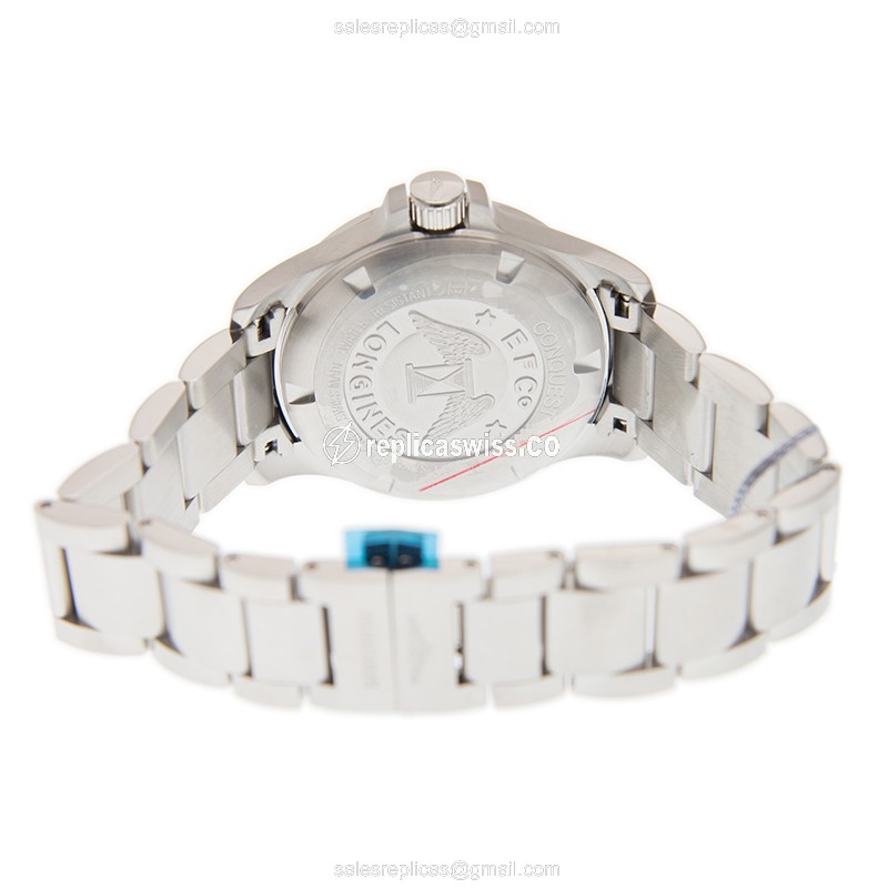 Longines CONQUEST Quartz - Blue Dial - Steel Case - Silver Strap - Clasp - View 4