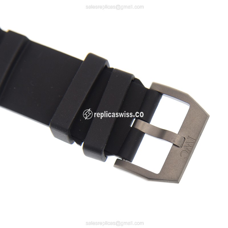 IWC IW329101 Aquatimer Automatic Titanium - Black Dial - Rubber Strap - Buckle Clasp - View 4