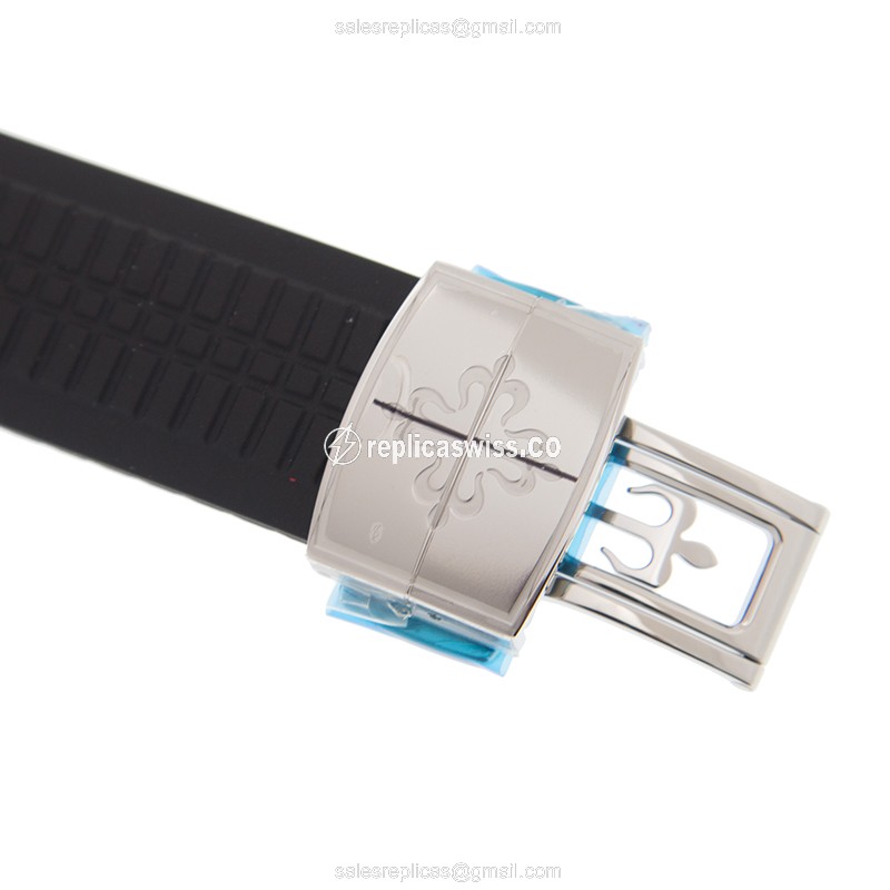Patek Philippe AQUANAUT Automatic - Black Dial - Steel Case - Rubber Strap - View 4