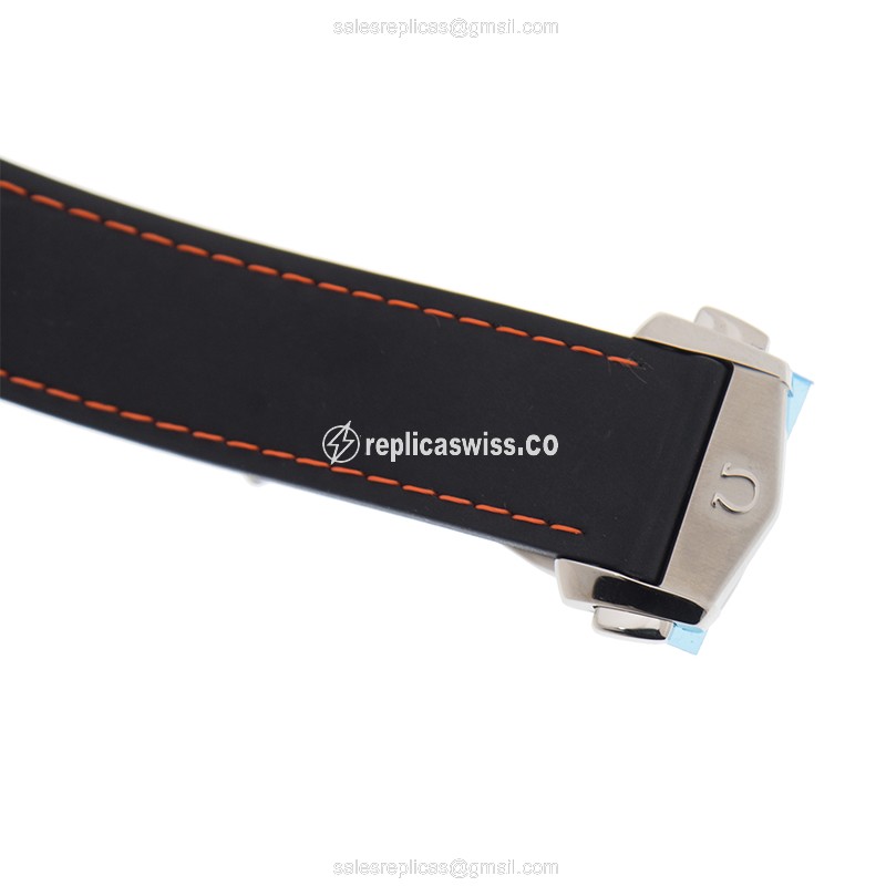 Omega Seamaster 232.32.44.22.01.002 Replica - Automatic - Black Dial - Steel Case - Rubber Strap - View 4