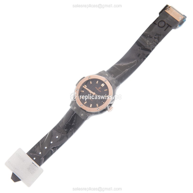Hublot Classic Fusion Replica - Automatic - Ceramic - Black Dial - Black Rubber Strap - View 2