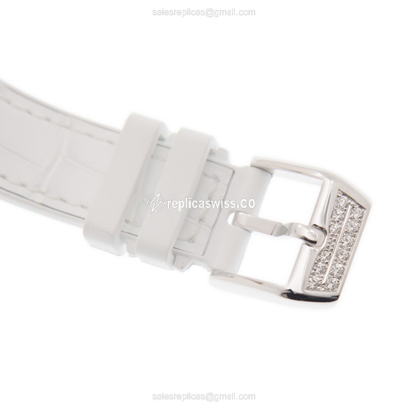 Franck Muller Vanguard Quartz 18kt White Gold - Diamond Dial - Silver - Alligator White Strap - View 4